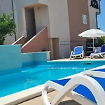 Natali Trogir