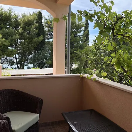 Natali - Heating Pool Apartament Trogir