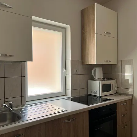 Natali - Heating Pool Διαμέρισμα Τρογκίρ